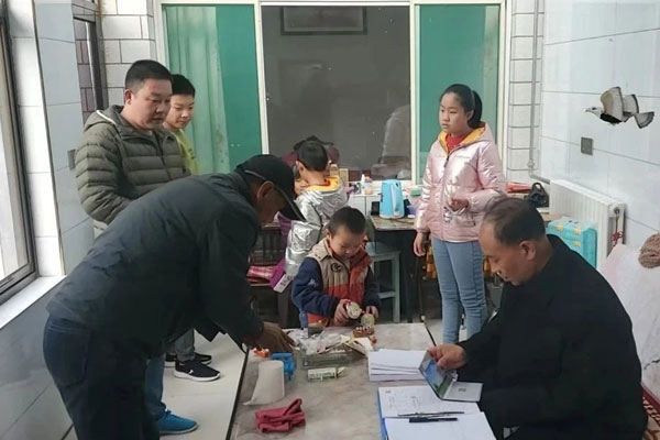 tyc41183太阳成集团扶贫办走访 tyc41183太阳成集团扶贫办走访