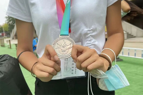 ¼ÓÈëÊ¡ÔË»á»ñµÃÌø¸ß½ÇÖðµÚÈýÃû ¼ÓÈëÊ¡ÔË»á»ñµÃÌø¸ß½ÇÖðµÚÈýÃû